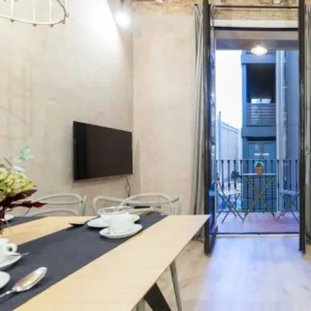 Rent this 3 bed apartment on Carrer del Comte Borrell in 118, 08001 Barcelona