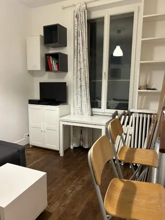 Rent this 2 bed apartment on 8 Rue Jean Maridor in 75015 Paris, France