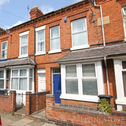 Rent this 2 bed townhouse on St Leonards Road in Leicester, LE2 1WS