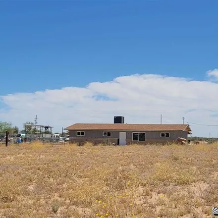 Buy this 2 bed house on 1301 Highland Road in Yuma County, AZ 85333