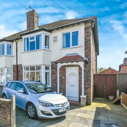 Buy this 3 bed duplex on Warwick Avenue in Sefton, L23 3BN