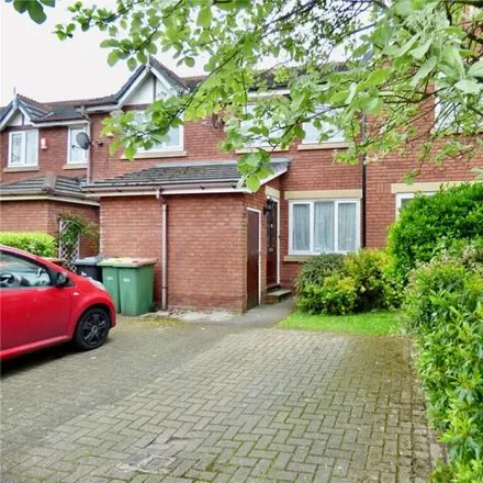 Buy this 1 bed townhouse on Beamont Drive in Preston, PR1 8UN