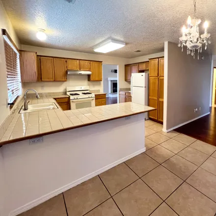 Image 8 - 8028 Camino de Aguila Northwest, Albuquerque, NM 87120, USA - House for sale