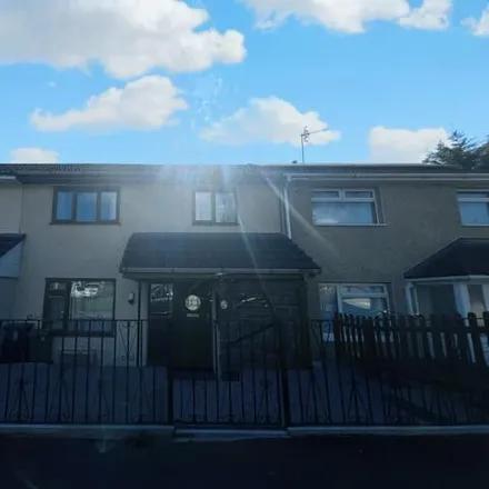 Rent this 3 bed house on Green Willows in Cwmbran, NP44 3DY