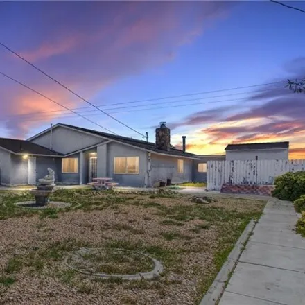 Buy this 5 bed house on 11272 Juniper Road in Apple Valley, CA 92308