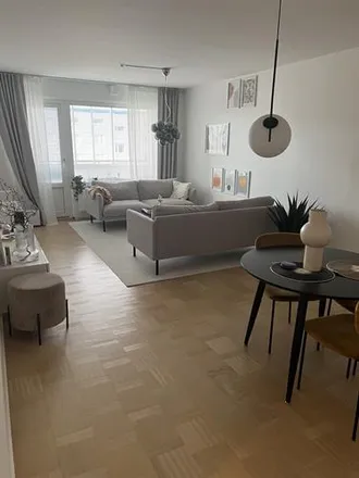 Rent this 3 bed condo on Kulladalsgatan 10c in 214 63 Malmo, Sweden