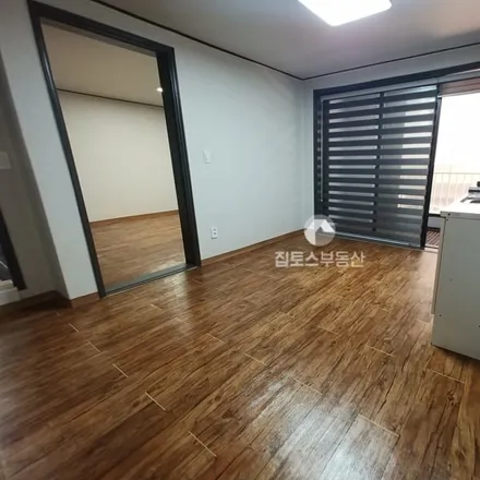Image 2 - 서울특별시 강남구 논현동 136-27 - Apartment for rent