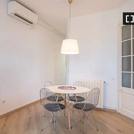 Image 8 - Carrer de Provença, 419, 08025 Barcelona, Spain - Apartment for rent