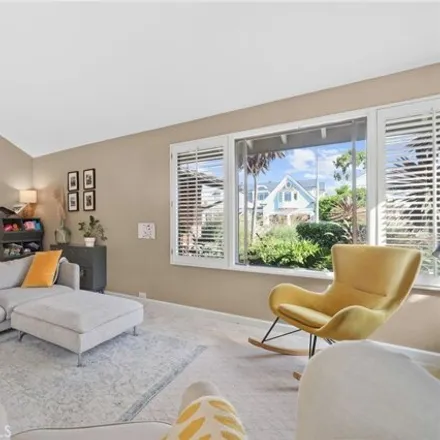 Image 7 - 2017 Port Cardiff Place, Newport Beach, CA 92660, USA - House for rent