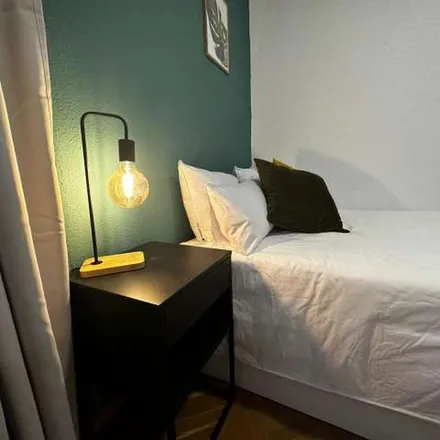 Rent this 8 bed apartment on Hostal Veracruz II in Calle de la Victoria, 1