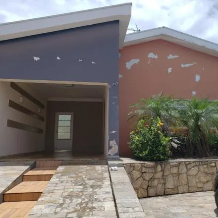 Buy this 5 bed house on Avenida Juiz de Direito Doutor João Pires de Camargo in Vila Ferroviária, Araraquara - SP