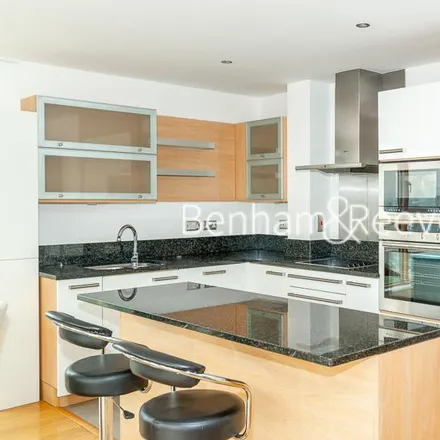 Image 2 - Pinnacle House, Boulevard Drive, London, NW9 5HF, United Kingdom - Apartment for rent