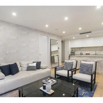 Image 3 - Old South Head Road, Bondi Junction NSW 2022, Australia - Apartment for rent