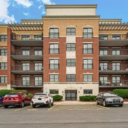 Buy this 2 bed condo on Score Tennis and Fitness in Joliet Road, Countryside