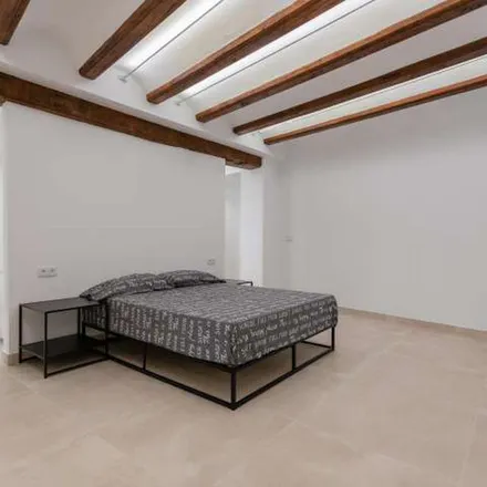 Image 8 - Secreter, Carrer dels Mestres, 5, 46003 Valencia, Spain - Apartment for rent