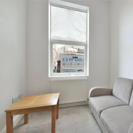 Rent this 1 bed apartment on 130 Fordwych Road in London, NW2 3PB