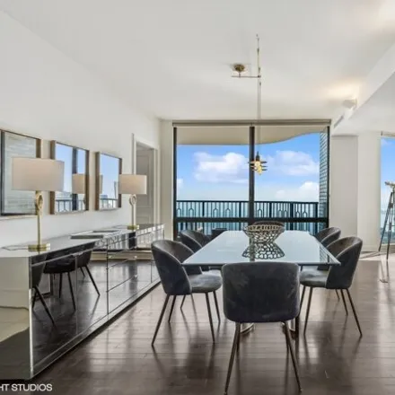 Image 6 - The Carlyle, 1040 North Lake Shore Drive, Chicago, IL 60611, USA - Condo for sale