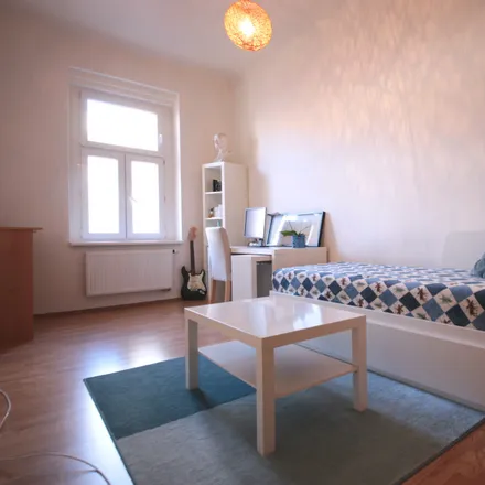 Rent this 1 bed room on Dobrovského 808/4 in 170 00 Prague, Czechia
