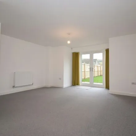 Image 3 - 27 Hepworth Way, Skipton, BD23 2UH, United Kingdom - Townhouse for rent