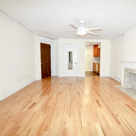 Image 4 - 853 Carroll St Unit Studio, Brooklyn, New York, 11215 - Apartment for rent