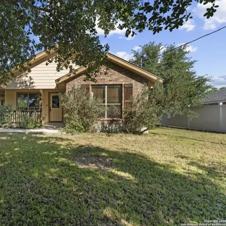 Image 2 - Floresville Food Pantry, A Street, Floresville, TX 78114, USA - House for sale