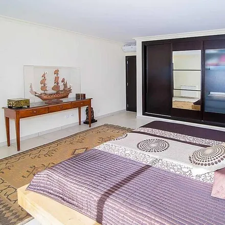 Rent this 4 bed house on 8200-110 Distrito de Évora