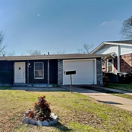 Rent this 3 bed house on 1252 East Mulkey Street in Fort Worth, TX 76104