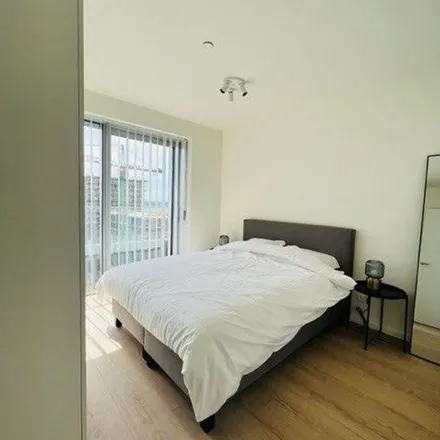Rent this 2 bed apartment on Parkzicht in Michel de Braey straat 80, 2000 Antwerp