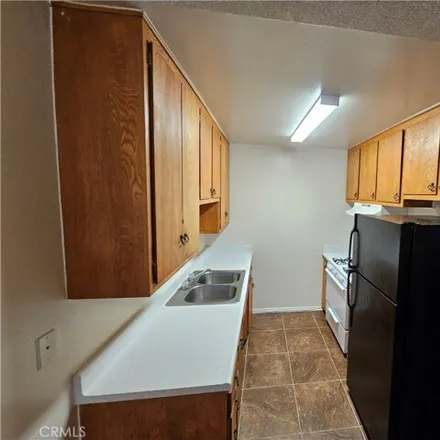 Image 2 - 511 West 34th Street, Arrowhead, San Bernardino, CA 92405, USA - Apartment for rent