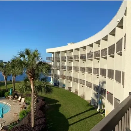 Buy this studio condo on Miracle Strip Pkwy Southwest in Fort Walton Beach, FL 32548