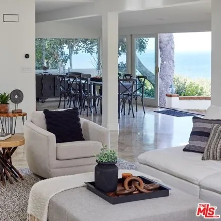 Image 4 - 1116 Palos Verdes Drive West, Palos Verdes Estates, CA 90274, USA - House for rent