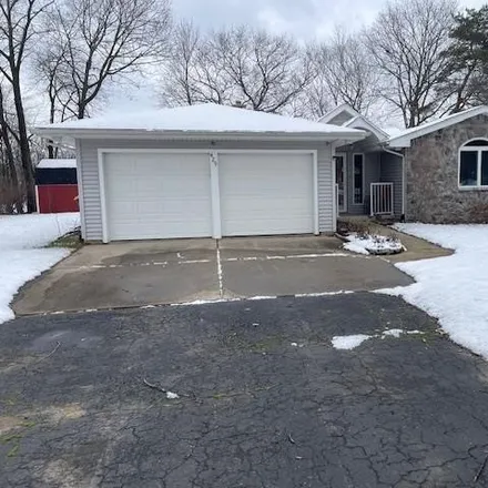 Buy this 3 bed house on 471 Morrish Road in Flushing, MI 48433