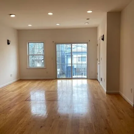 Rent this 3 bed apartment on Jersey City Heights Seventh-Day Adventist Church in Congress Street, Jersey City
