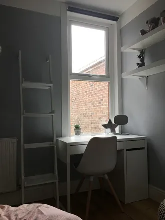 Rent this 1 bed house on Portsmouth in Fratton, ENGLAND