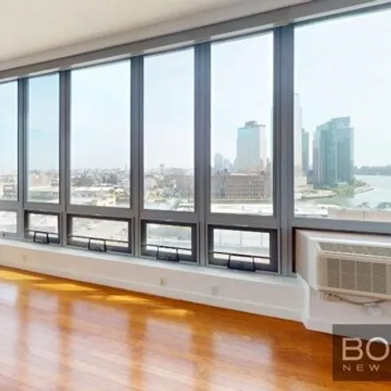 Image 2 - 5-49 Borden Ave Unit 10A, New York, 11101 - Condo for rent