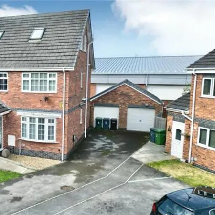 Buy this 4 bed duplex on Sandhills View in Wallasey, CH45 8LL