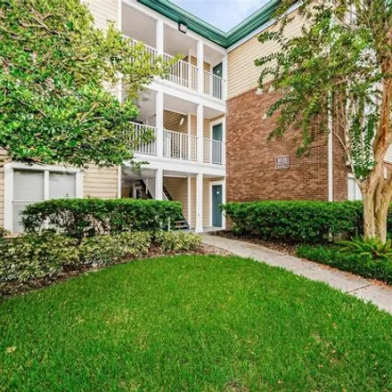 Buy this 2 bed condo on 10148 Winsford Oak Boulevard in Mullis City, FL 33624