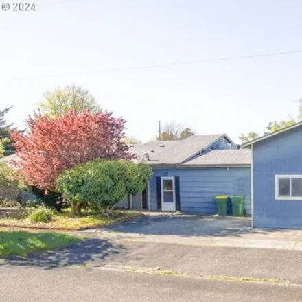 Buy this 2 bed house on 589 Ivy Street in Florence, OR 97439