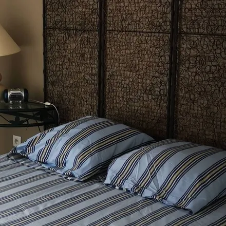 Rent this 1 bed apartment on 94290 Villeneuve-le-Roi