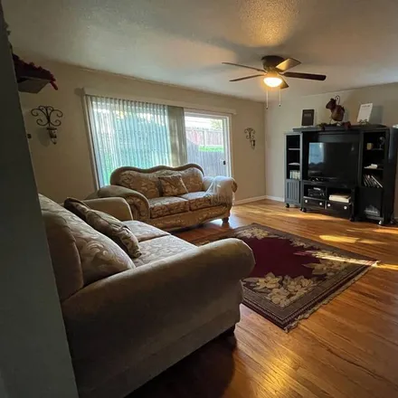 Image 2 - Vallejo, CA - House for rent