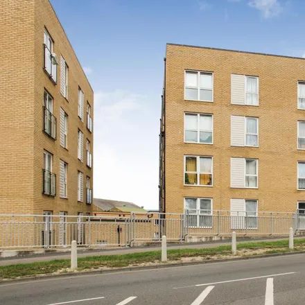 Rent this 2 bed apartment on 41 Foster Drive in Dartford, DA1 5UB