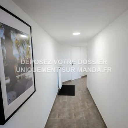 Image 9 - 37 Grand Place, 59200 Tourcoing, France - Apartment for rent