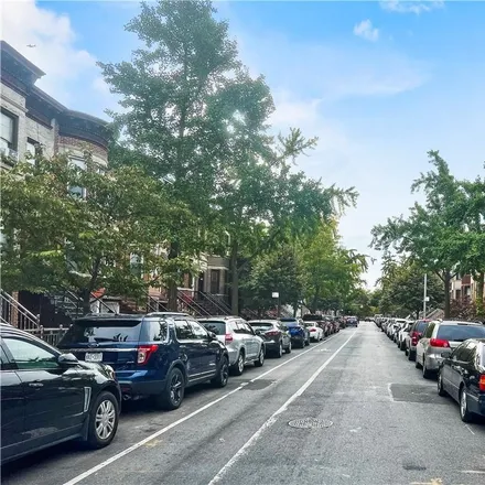 Image 6 - 518 58th Street, New York, NY 11220, USA - Townhouse for sale