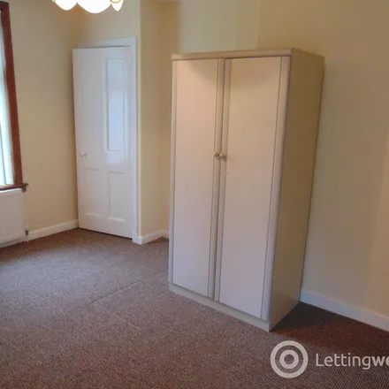 Rent this 3 bed duplex on Sutherland Crescent in Bathgate, EH48 1ED