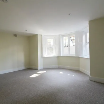Image 6 - Orchard Day Nursery, Henley Road, Reading, RG4 6LR, United Kingdom - Apartment for rent