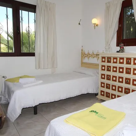 Rent this 2 bed house on el Baladrar - Punta Estrella in Teulada, Valencian Community