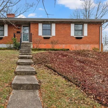 Buy this 3 bed house on 3508 Newport Drive in Gainesway, Lexington