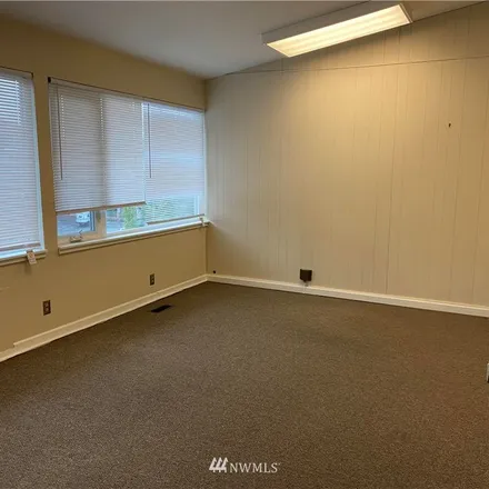 Rent this 1 bed apartment on Evergreen Covenant Church in Southeast 32nd Street, Mercer Island