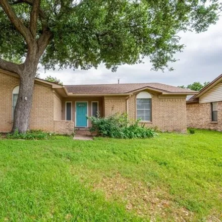 Image 1 - 1812 West Rochelle Road, Irving, TX 75062, USA - House for sale
