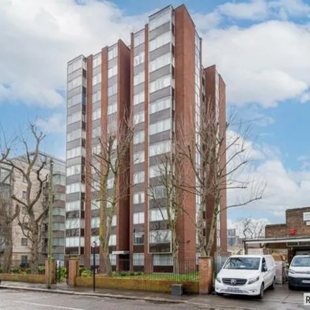 Buy this 1 bed apartment on Yardmaster House in 11 Cross Road, London